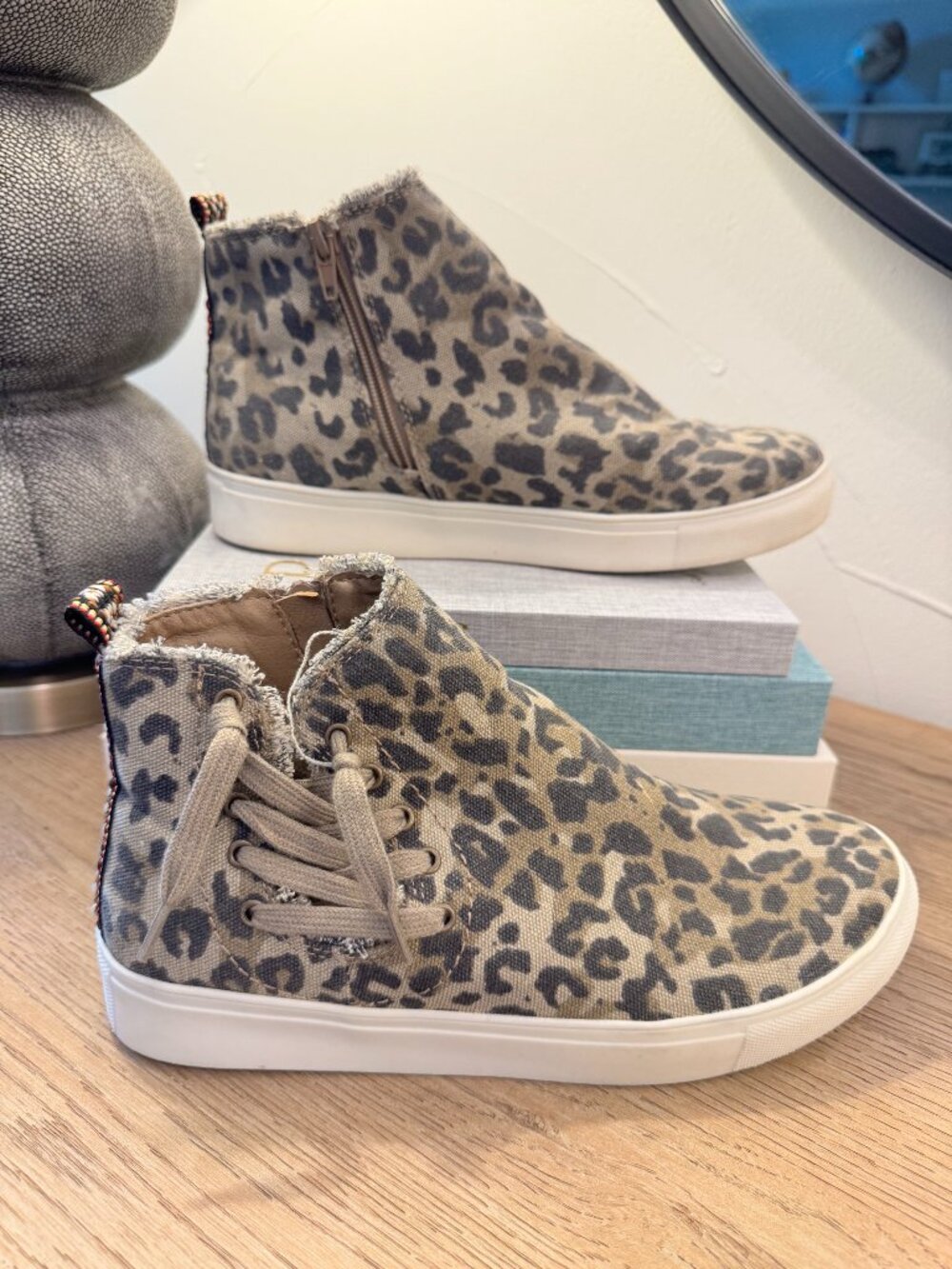 Leopard Print High Top Sneakers | Side Zip | Statement Style | Like New | Size 8